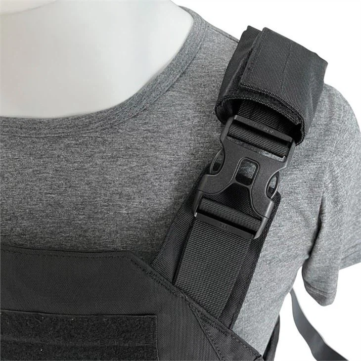 An Adjustable Tactical Vest For Military Tactical Combat Vest